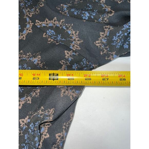 Free People Blouse Size L Dark Gray Peasant Floral Cowl Neck High-Low Hem Shirt - Picture 16 of 16